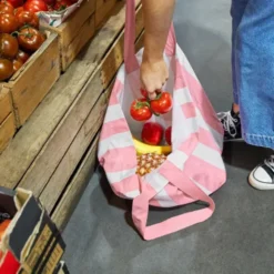 Strandtasche mit Streifenmuster pink – faltbarer Shopper mit Aufbewahrungsbeutel