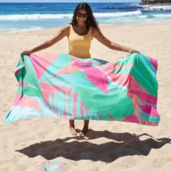 Strand- und Badetuch Tropenmotiv - XL Handtuch 200 x 90 cm mit Beutel, schnelltrocknend & leicht