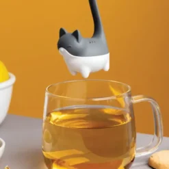 Teesieb Katze, Tee-Ei Loui