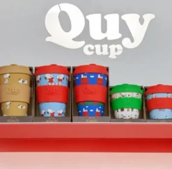 To Go Becher Peanuts - Motiv Snoopy tanzt mit Charlie Brown