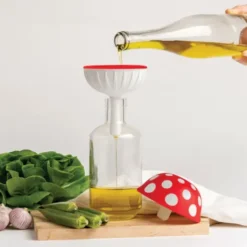 Trichter aus Silikon im Fliegenpilz Design 7,5 cm – MAGIC MUSHROOM