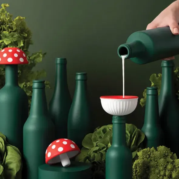 Trichter aus Silikon im Fliegenpilz Design 7,5 cm – MAGIC MUSHROOM