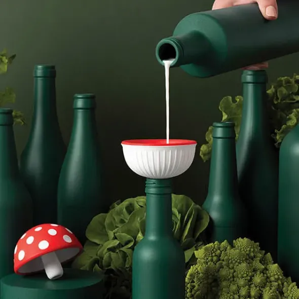 Trichter aus Silikon im Fliegenpilz Design 7,5 cm – MAGIC MUSHROOM