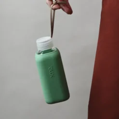 Trinkflasche Glas/Silikonhülle 0,6 l, mint green (mintgrün)