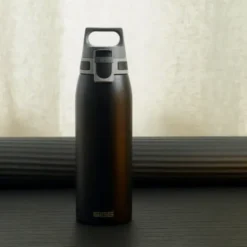 Trinkflasche SHIELD ONE 1,0 l schwarz