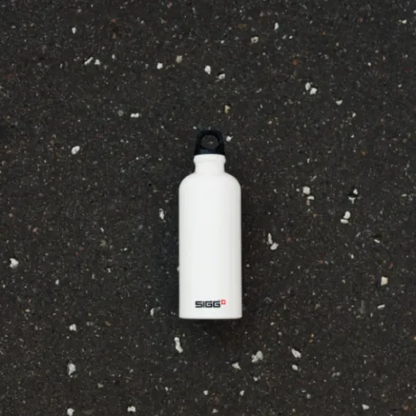 Trinkflasche TRAVELLER 0,6 l weiß