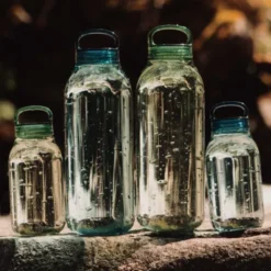 Trinkflasche WATERBOTTLE 300 ml mit Tragegriff, grün