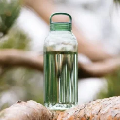 Trinkflasche WATERBOTTLE 500 ml mit Tragegriff, grün