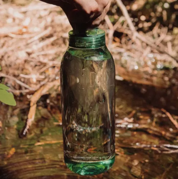 Trinkflasche WATERBOTTLE 500 ml mit Tragegriff, grün