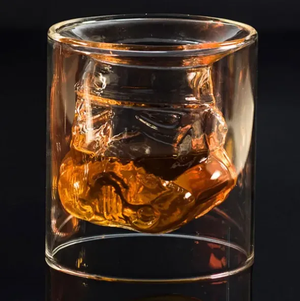 Trinkglas 150 ml mit innenliegenden 3D Stormtrooper Helm