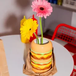 Vase Burger aus Keramik – bunte Deko Vase in Hamburger-Optik 18 cm