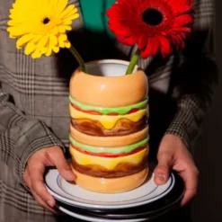 Vase Burger aus Keramik – bunte Deko Vase in Hamburger-Optik 18 cm