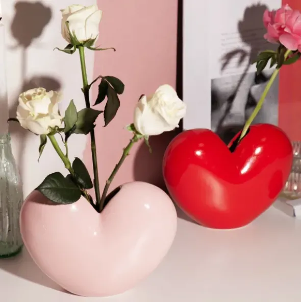 Vase Love - Herzvase aus rosa Keramik