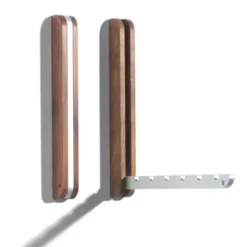 Wandhaken klappbar - Design Kleiderlüfter aus Nussbaumholz mit Metallhaken