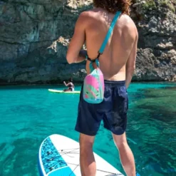 Wasserfeste Tasche 5 l mit buntem Tropenmuster – Drybag mit Rollverschluss & Schultergurt