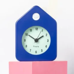 Wecker Haus mit Vogel – kleine Tischuhr blau
