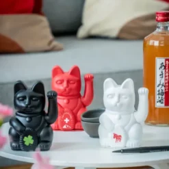 Winkekatze / Glückskatze Iconic Cat rot