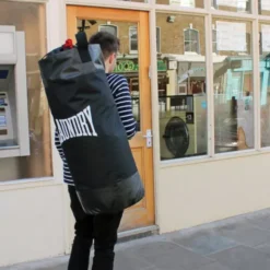 Wäschesammler Boxsack - Punch Bag Laundry